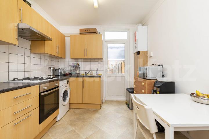 Modern Apartment Julien Avenue, South Ealing